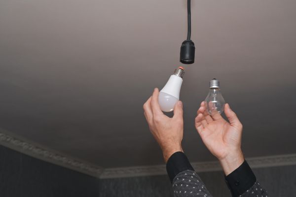 Cost of Light Bulbs Replacement in Camas