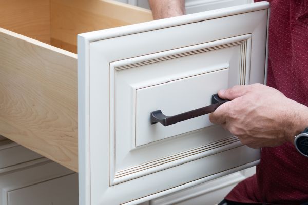 Cost of Cabinet Handle Installation in Camas