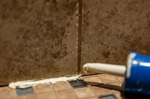 Cost of Shower Caulk Replacement in Camas